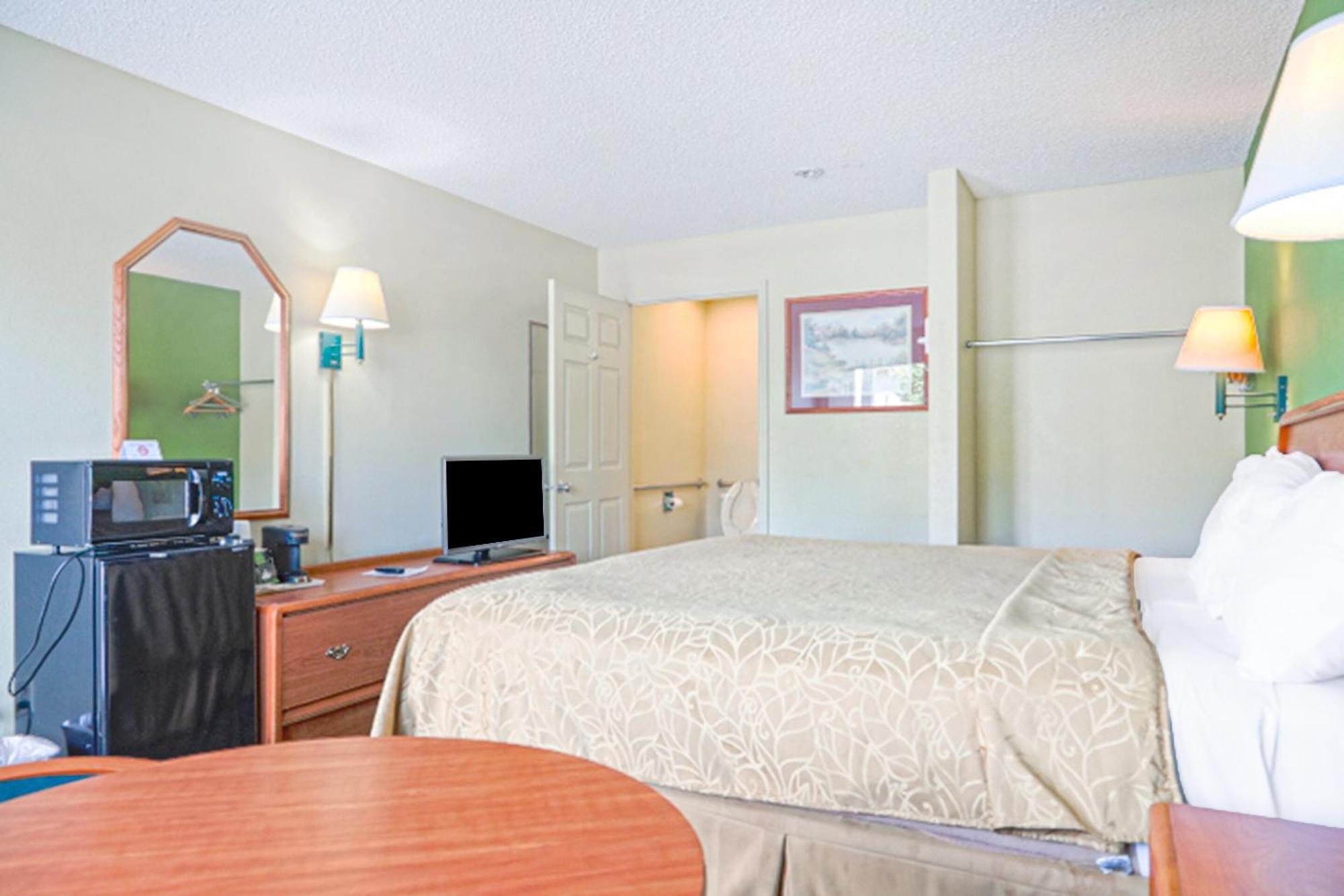 Economy Inn By Oyo Ashburn Bagian luar foto