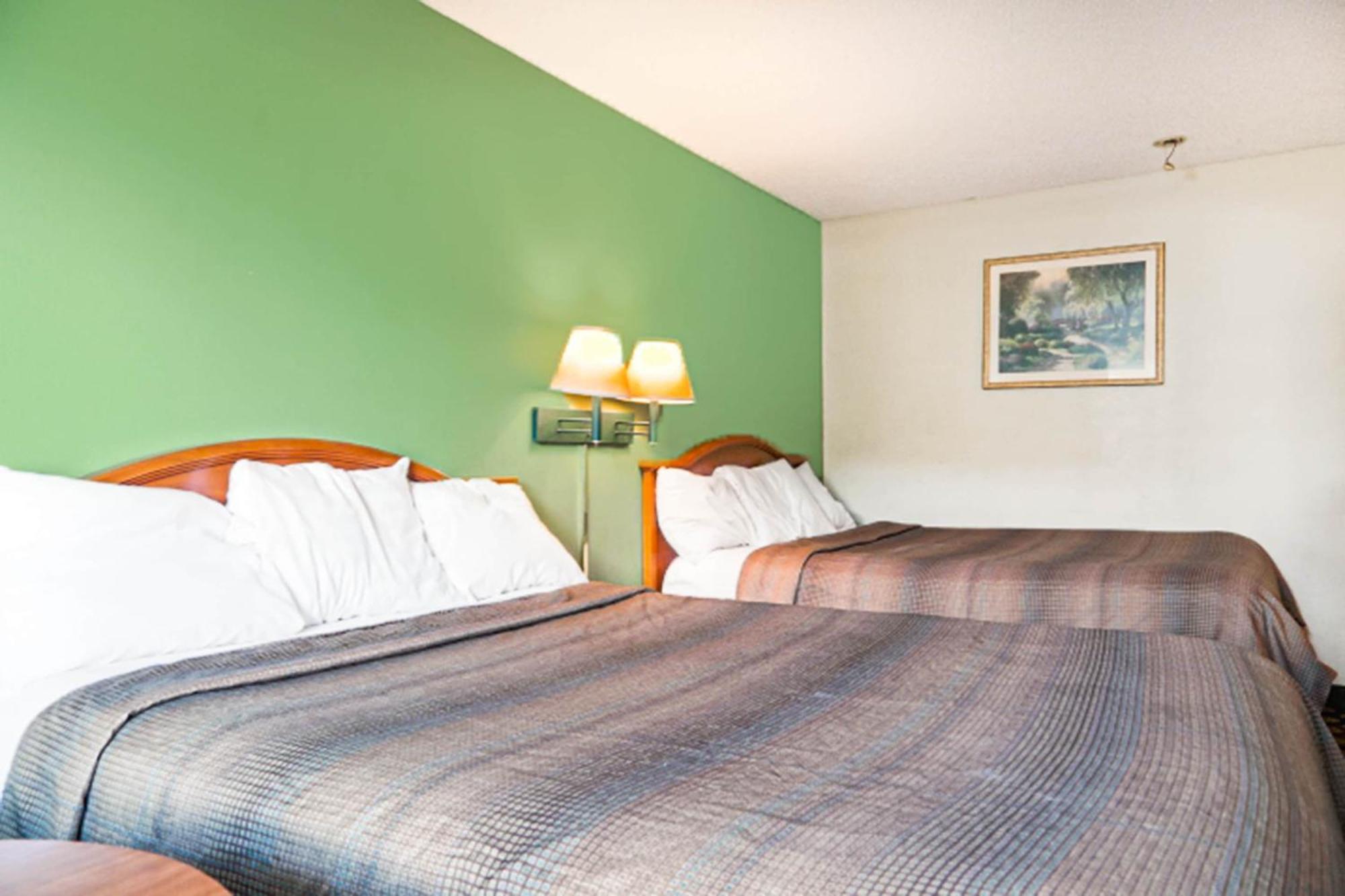 Economy Inn By Oyo Ashburn Bagian luar foto
