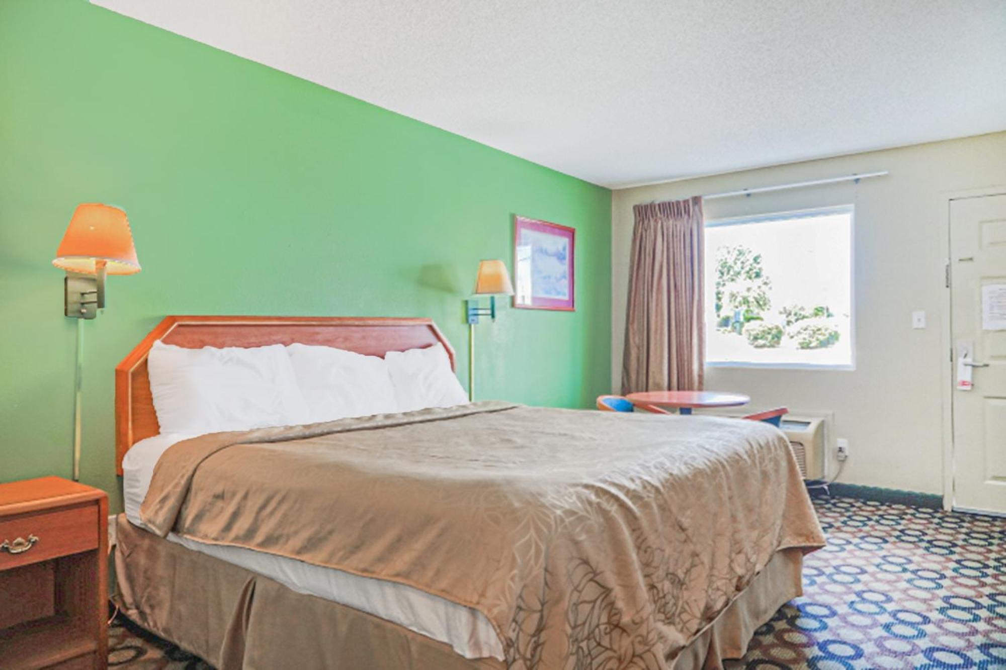 Economy Inn By Oyo Ashburn Bagian luar foto